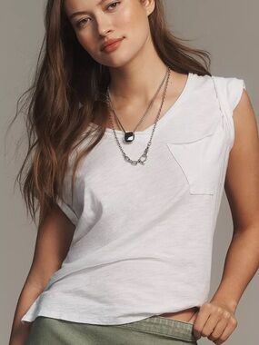 Anthropologie T.LA white V neck tee with pocket XS NWOT